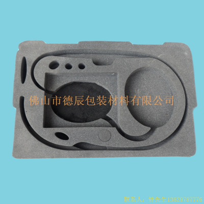 海綿內(nèi)托對各行各業(yè)產(chǎn)品起到絕緣、密封、防震、防塵、填充、隔音、固定，能夠保護包裝產(chǎn)品在運輸過程中安然無恙，起到保護產(chǎn)品的一個作用，同時可以美化產(chǎn)品，提升產(chǎn)品檔次。